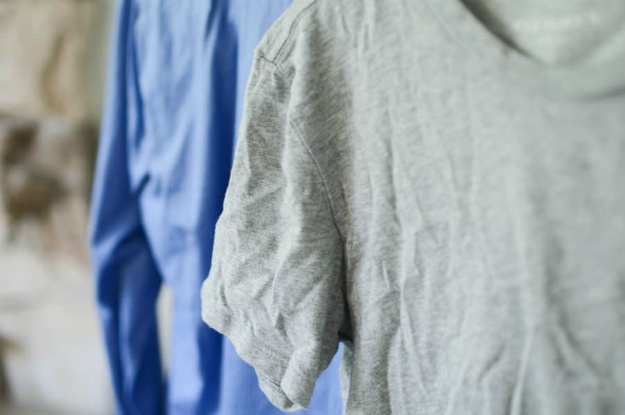 Wrinkled Shirts | Life Hacks: Easy Blender Cleaning, Ironing, and Vinegar Uses
