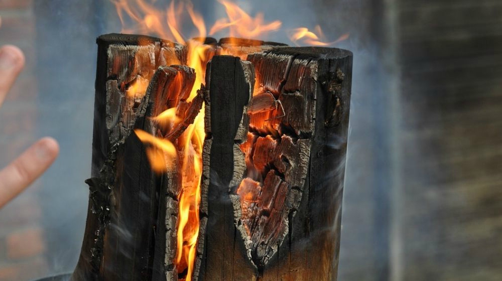 Featured | Log Fire | A Single-Log Fire That Burns For Hours?!