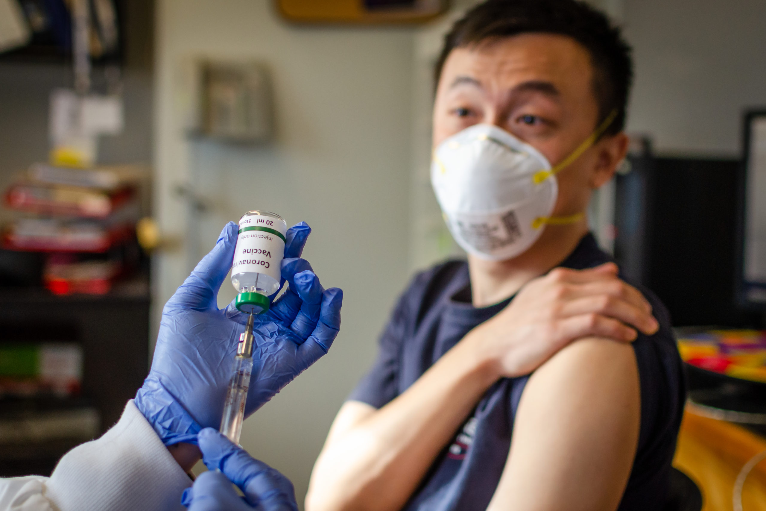 Вакцины китая. Vaccine Covid-19. Китайская вакцина. Вакцинация в Китае. Вакцинация вирус.